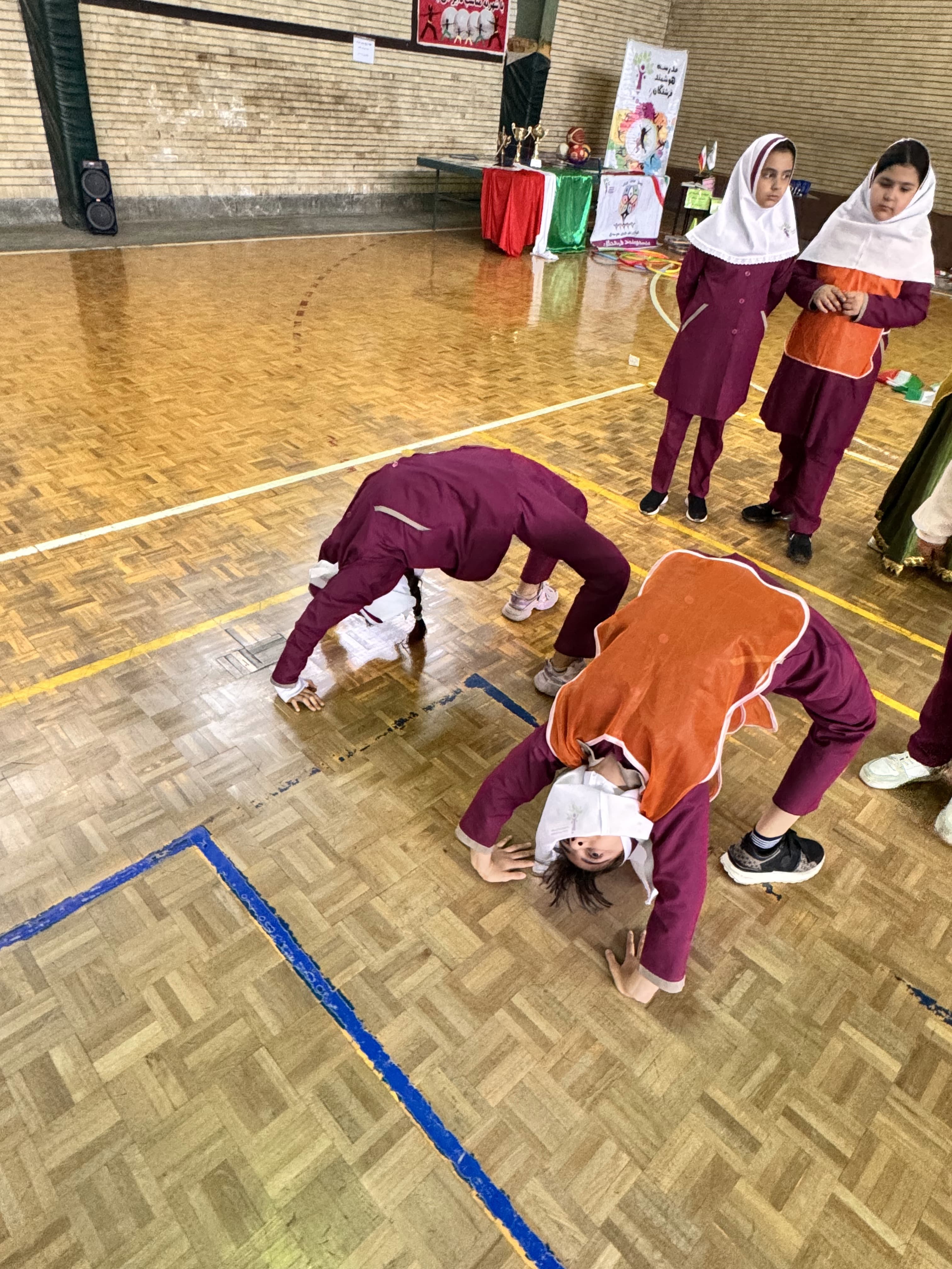 دبستان غیردولتی دخترانه فرشتگان خوی